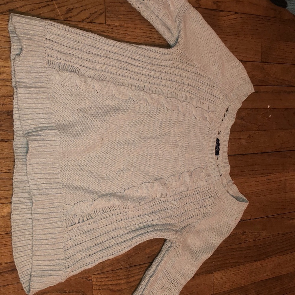 American Eagle Medium Light Blue Sweater